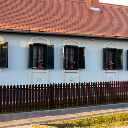 Szentgyoergyvoelgy Vendeghaz Orseg Hotel Szentgyorgyvolgy Luaran gambar