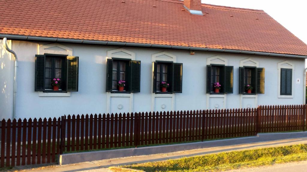 Szentgyoergyvoelgy Vendeghaz Orseg Hotel Szentgyorgyvolgy Luaran gambar